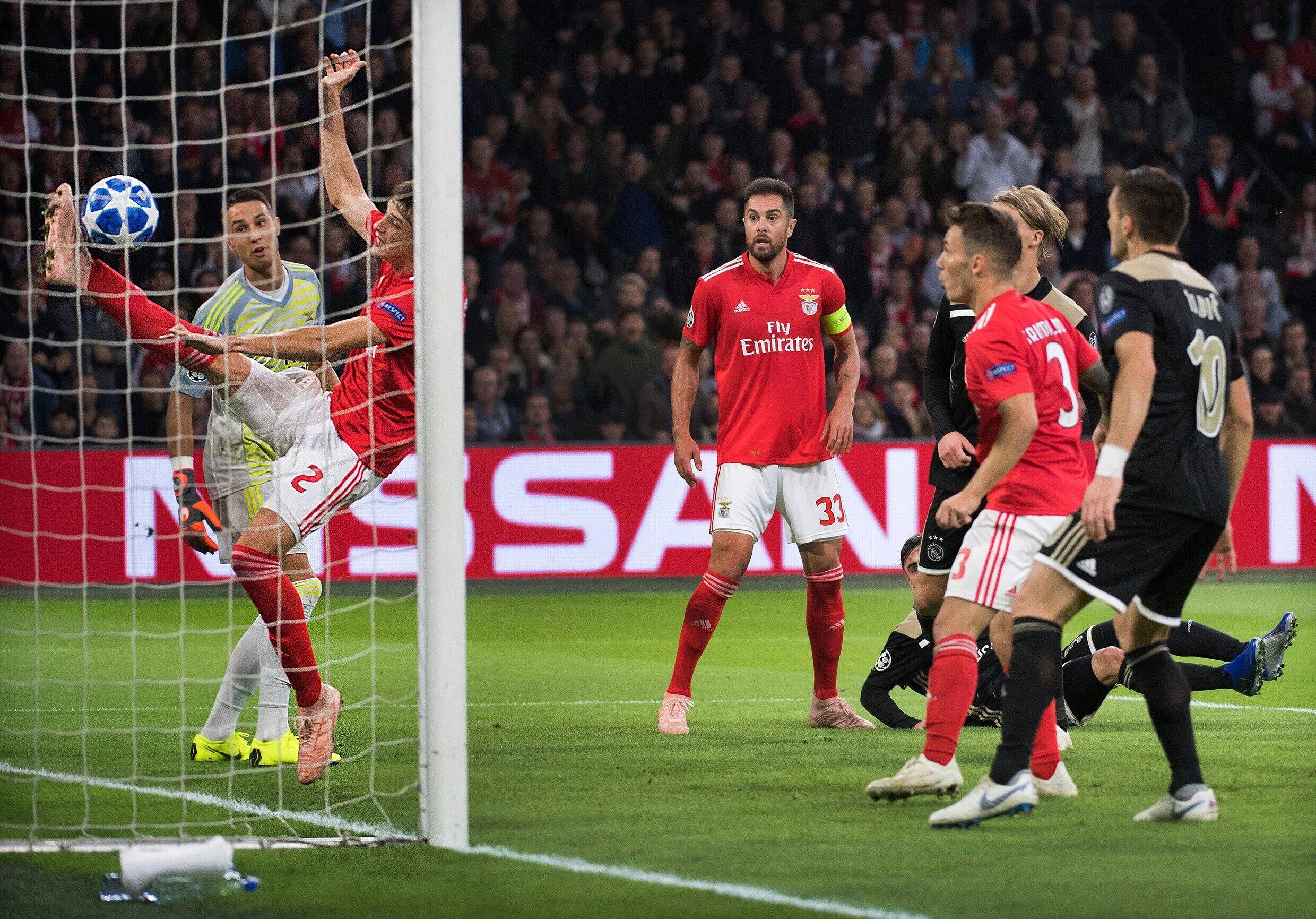 九洲娱乐平台-包含费耶诺德围绕中超外线爆发山东泰山豪取连胜备战欧冠，清晨马赛备战荷甲直接炸裂的词条