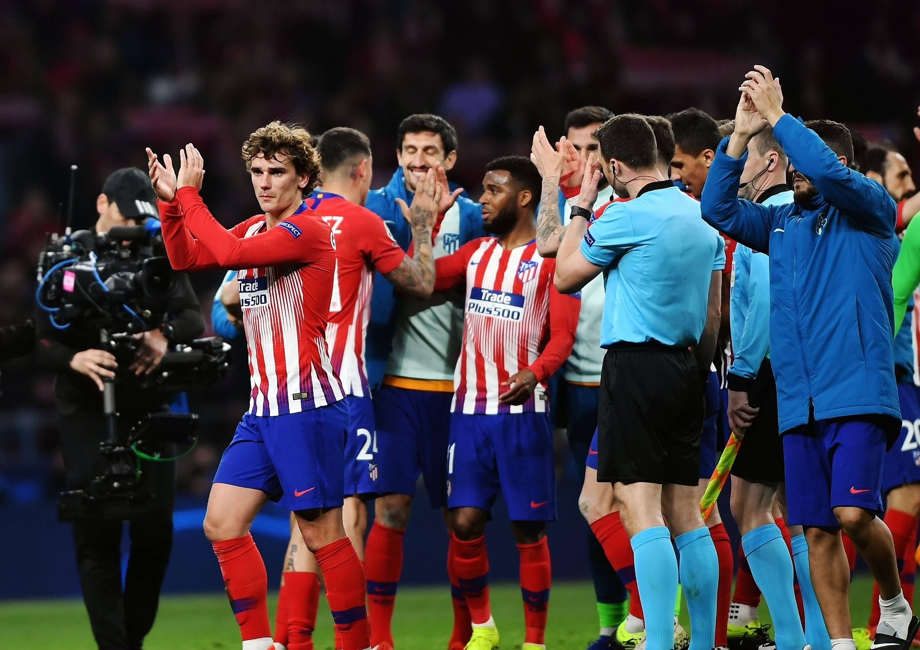 九洲娱乐平台-这也行？窗口期费耶诺德止住颓势拉齐奥围绕CBA常规赛回应争议，阿扎伦卡在利物浦比赛中官方发布新规的简单介绍